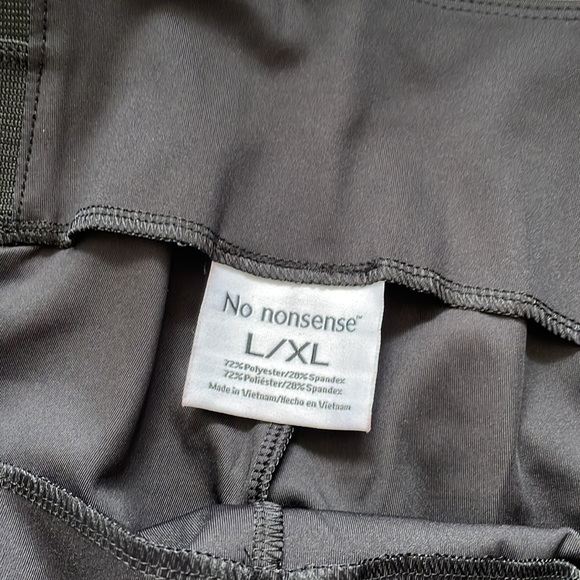 No Nonsense ExpanTech Blackout Leggings - Picture 4 of 8